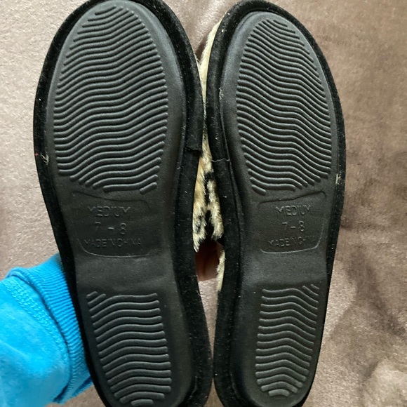 New! Fur-lined Leopard slipper clogs With decorative bow/Memory Foam - Picture 3 of 3